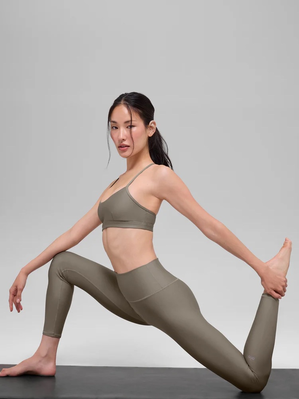 NWT Alo High Waist Airlift Legging -